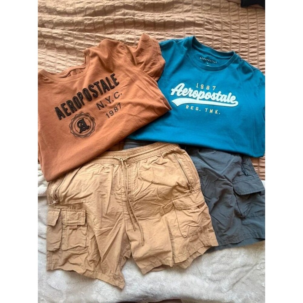 Aeropostale Men’s Bundle Size L